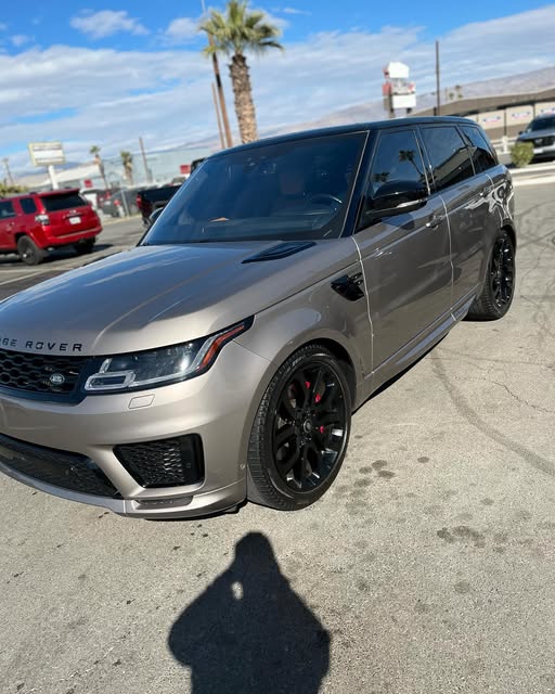Detailed Range Rover