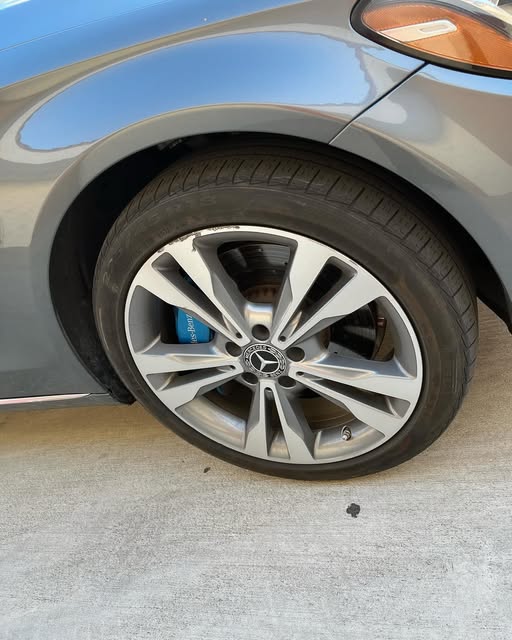 Detailed wheel and tire